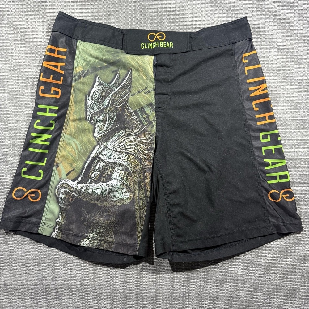 Clinch‎ Gear Shorts Mens 36 Black Knight Graphic MMA Fight Wrestling Athletic